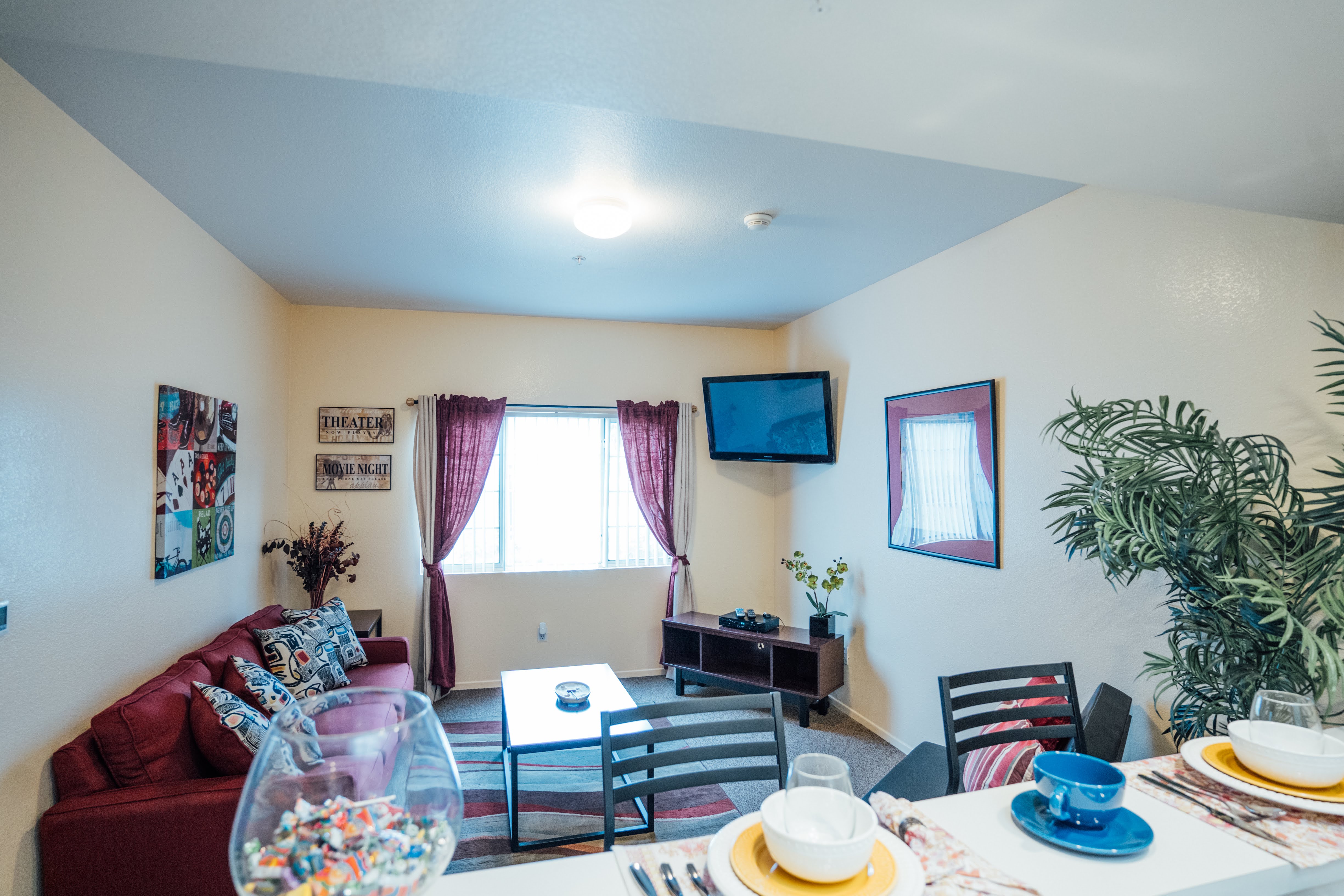 Photos and Video of Stonehaven Student Housing in Riverside, CA